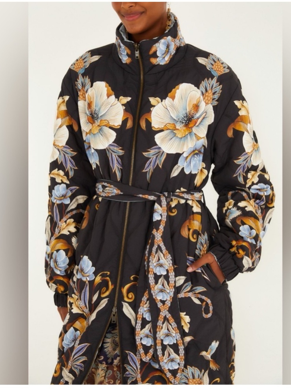 Black Flowerful Snake Garden Reversible Maxi Puffer
Jacket by Farm Rio DT - Picture 12 of 12